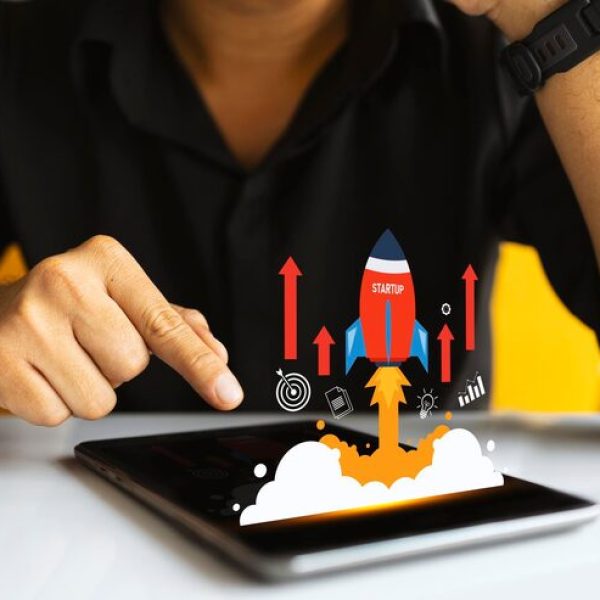 businessman-with-tablet-strategy-success-growth-acceleration_41050-8554